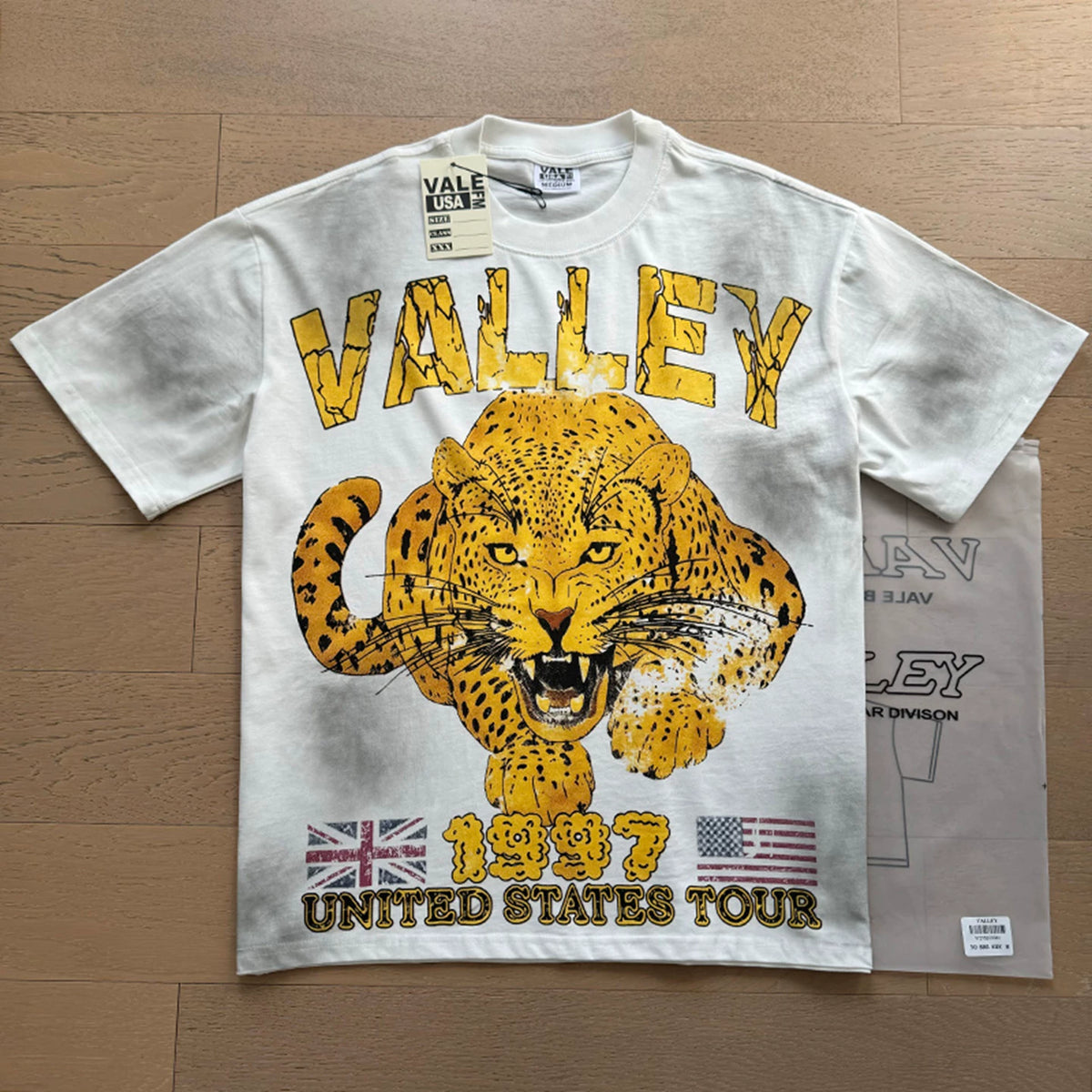 Vale Forever vintage European and American vintage washed pattern figure print high street casual versatile short sleeved T-shirt (11)